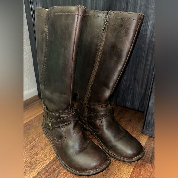 UGG boots - Picture 3 of 6